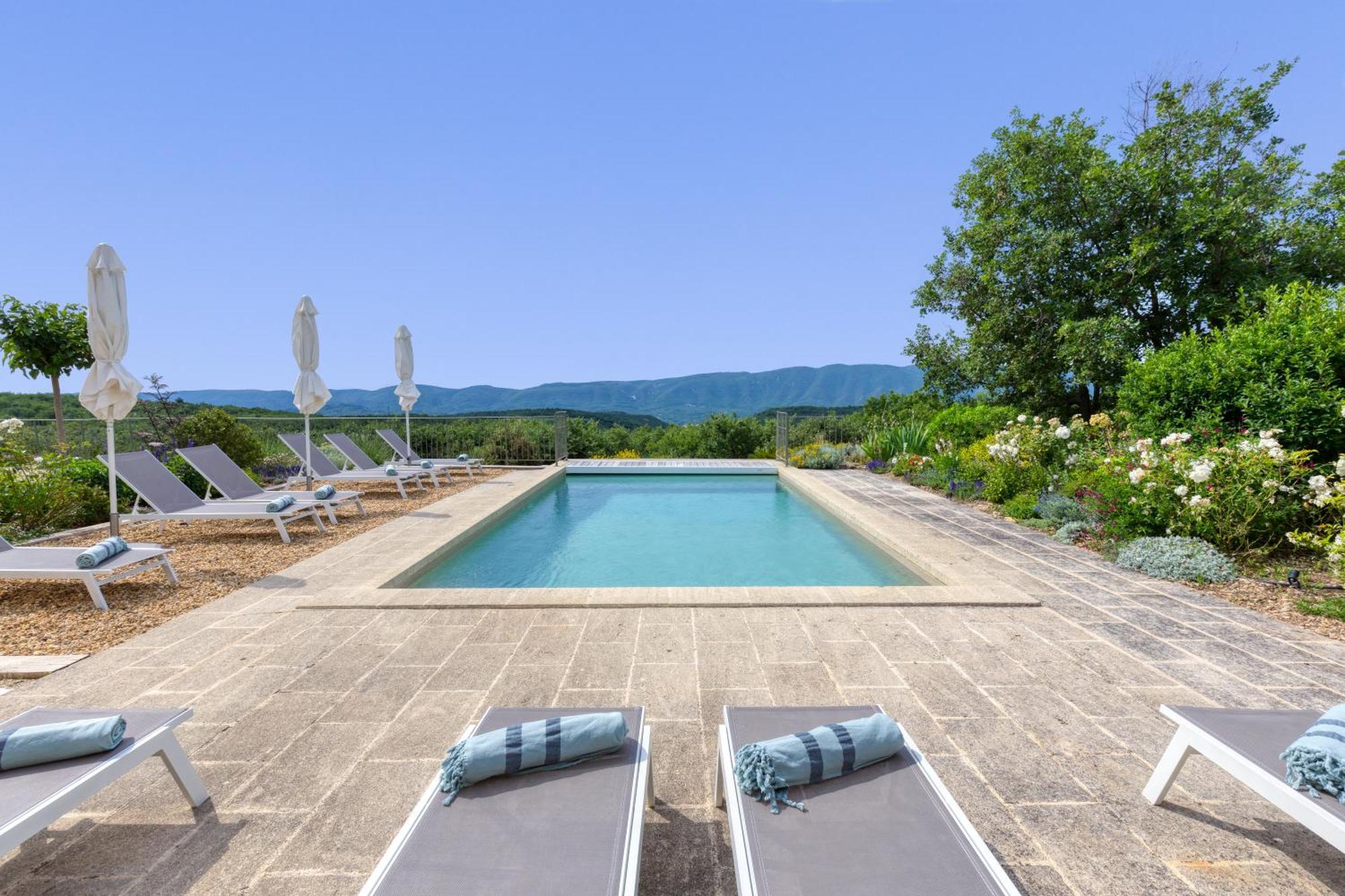 Bastide De Viens - Vue Luberon, Piscine Chauffee, Boulodrome Villa Exterior photo