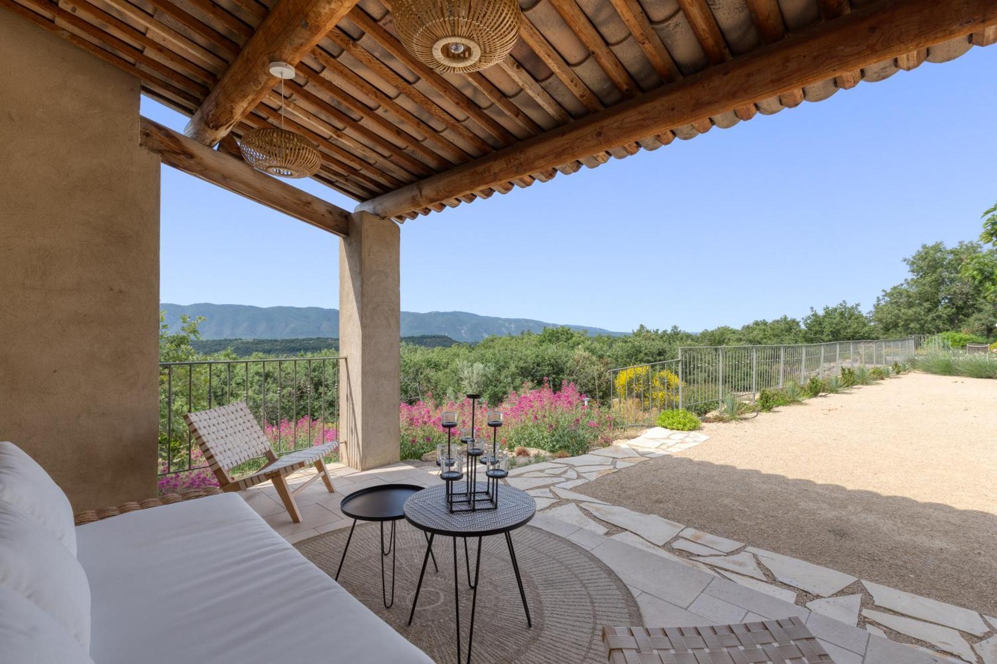 Bastide De Viens - Vue Luberon, Piscine Chauffee, Boulodrome Villa Exterior photo